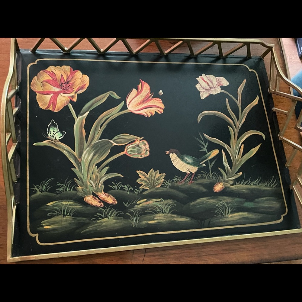 Decorative Serving Tray with 4 Decorative Plates